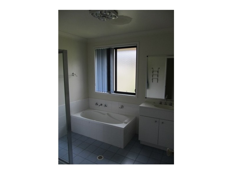 20 Boddington Way, Horsley NSW 2530