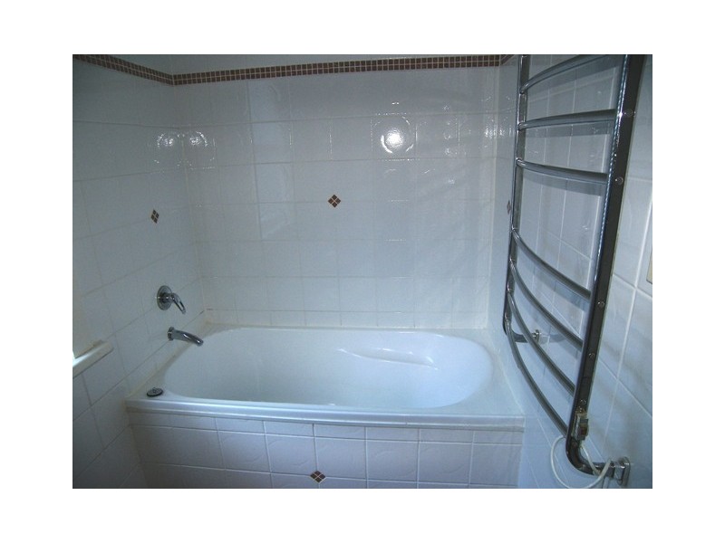 22 Robertson Street, Coniston NSW 2500