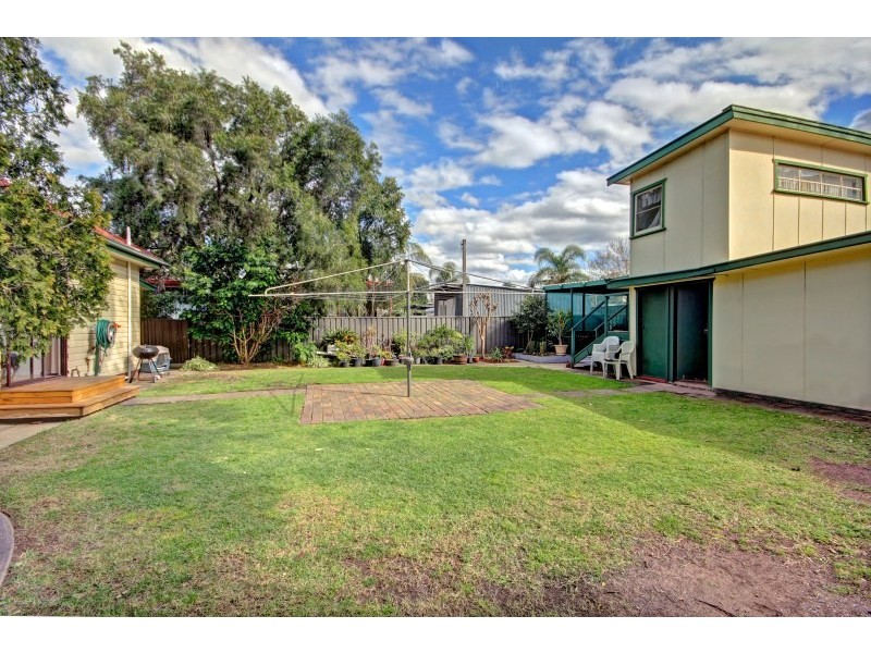 2  Kundle Street, Dapto NSW 2530