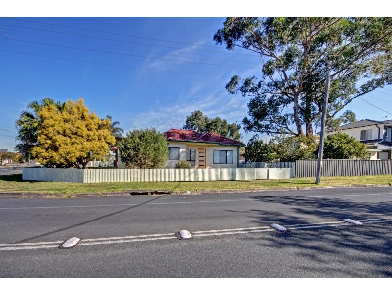 2  Kundle Street, Dapto NSW 2530