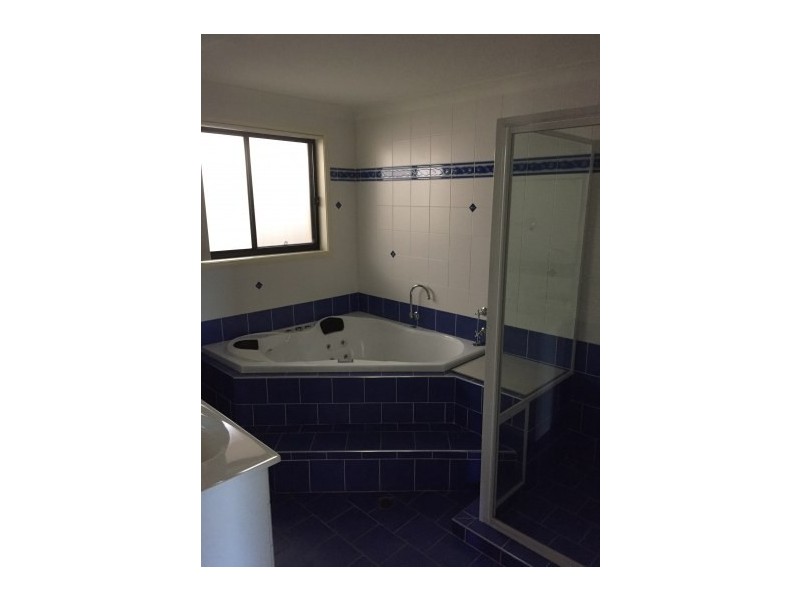 83 Robins Creek Drive, Horsley NSW 2530