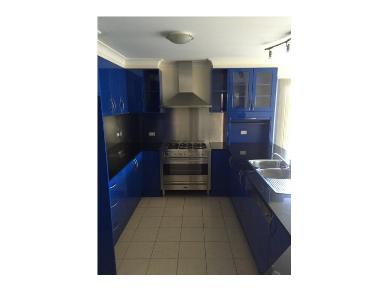 83 Robins Creek Drive, Horsley NSW 2530