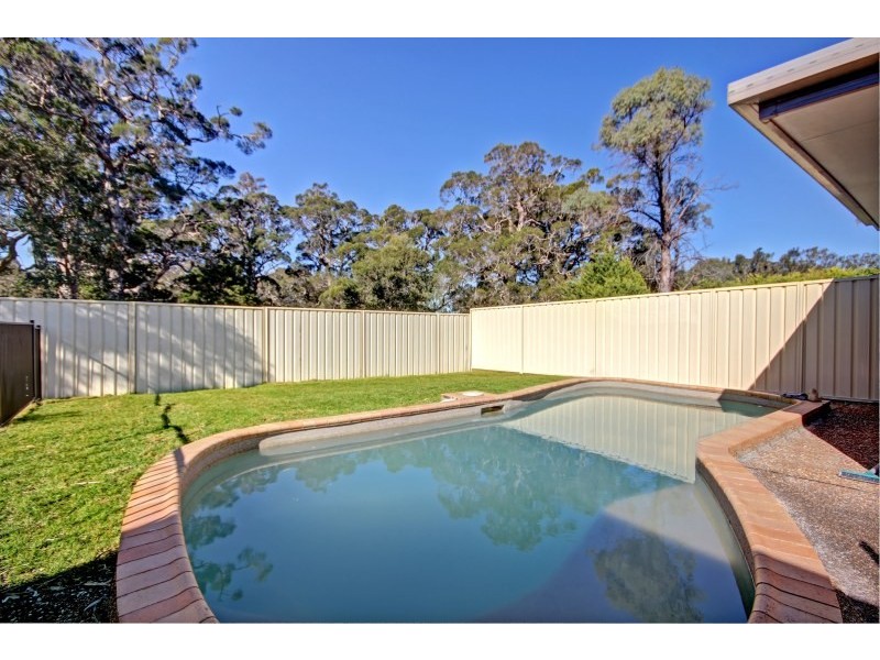 11 Homestead Drive, Horsley NSW 2530