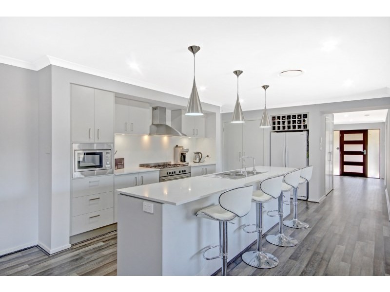 33 Morson Avenue, Horsley NSW 2530