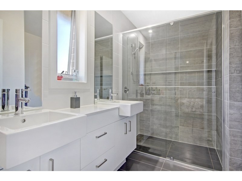 33 Morson Avenue, Horsley NSW 2530