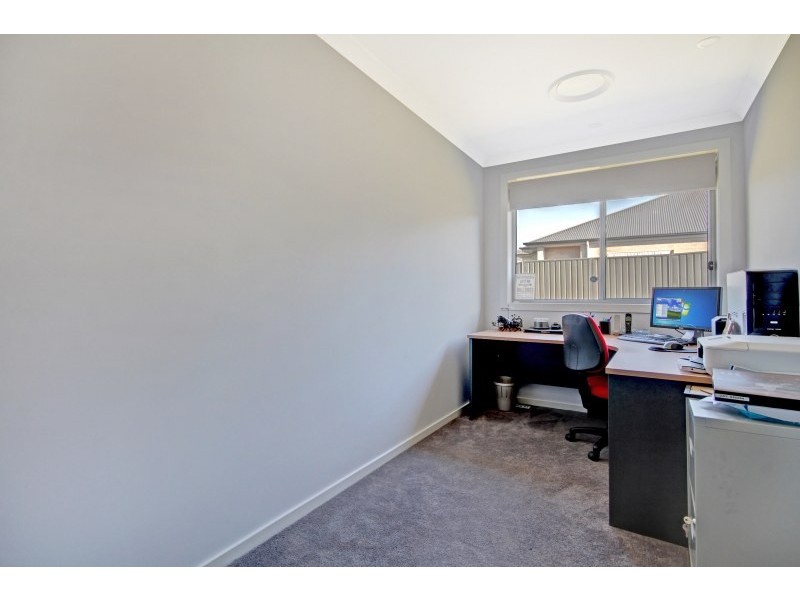 33 Morson Avenue, Horsley NSW 2530