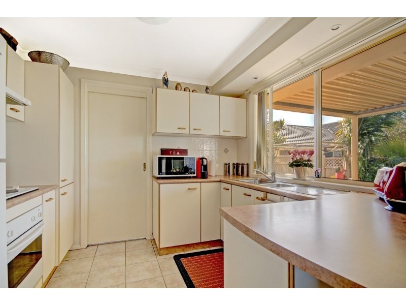 2/1 Eliza Court, Horsley NSW 2530