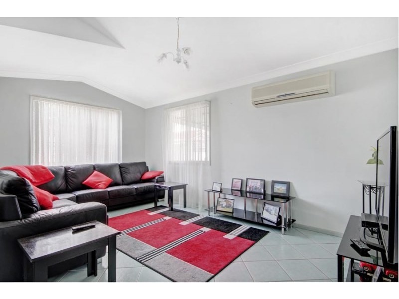 123 Callistemon Crescent, Kanahooka NSW 2530
