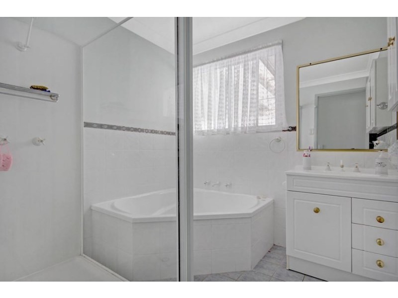 123 Callistemon Crescent, Kanahooka NSW 2530