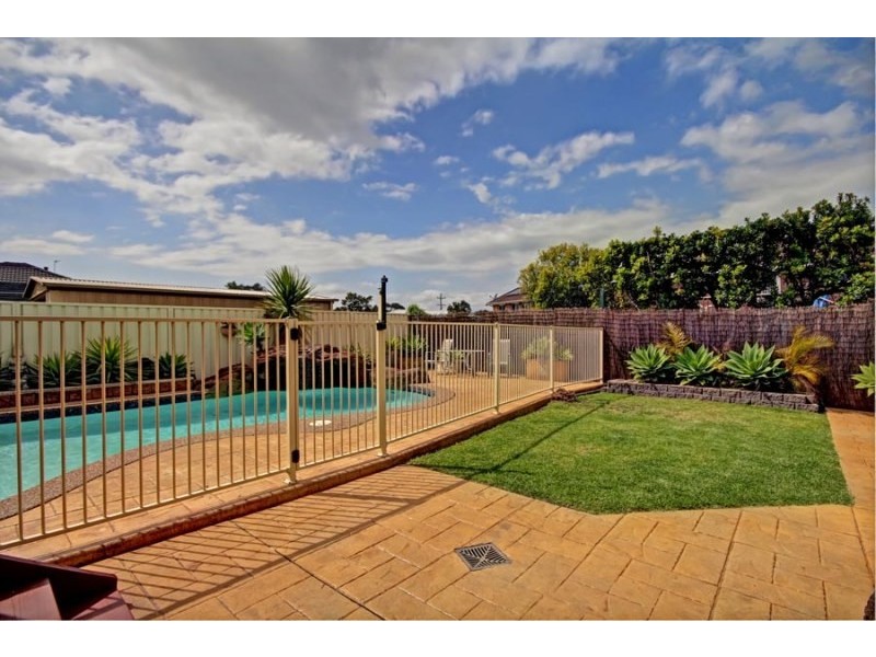 41 Palmer Avenue, Kanahooka NSW 2530