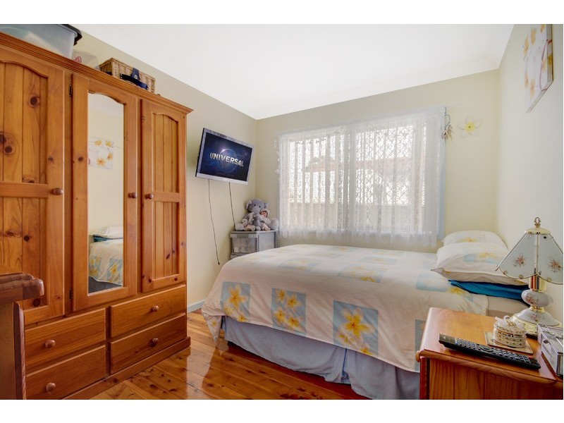 13 Palmer Avenue, Kanahooka NSW 2530