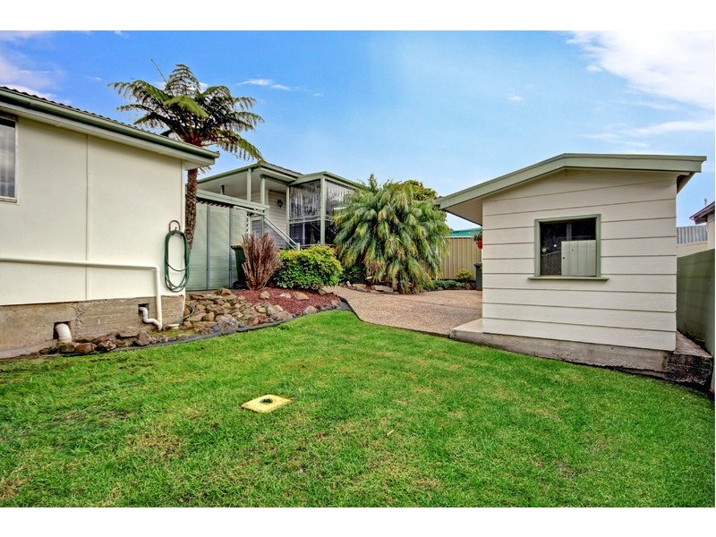 13 Palmer Avenue, Kanahooka NSW 2530