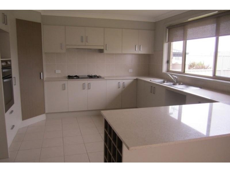 32 Killalea Drive, Shell Cove NSW 2529