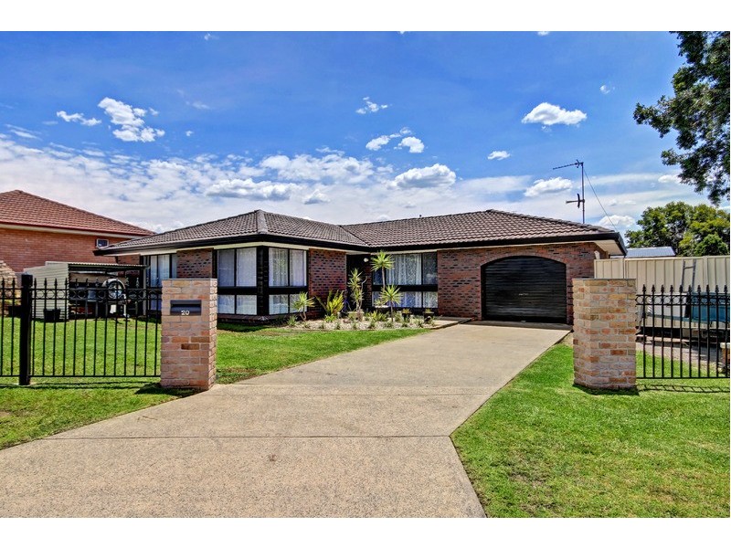 20 Cedar Street, Albion Park Rail NSW 2527