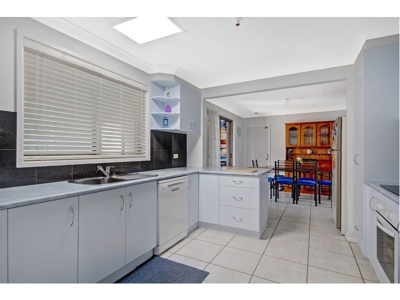 20 Cedar Street, Albion Park Rail NSW 2527