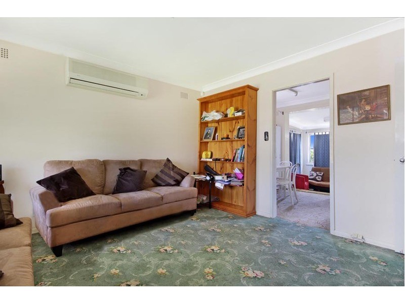 10 Darly Avenue, Kanahooka NSW 2530