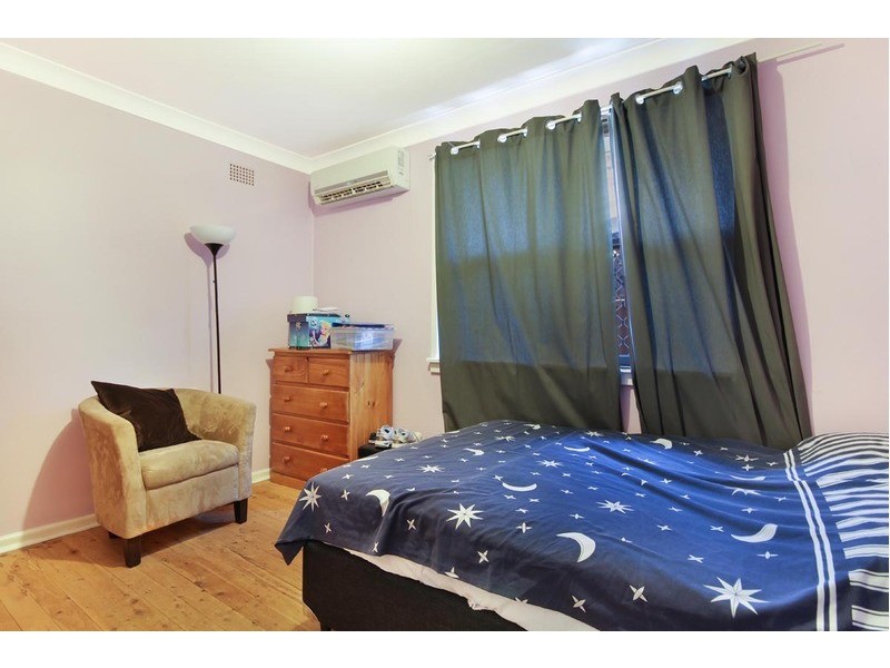 10 Darly Avenue, Kanahooka NSW 2530