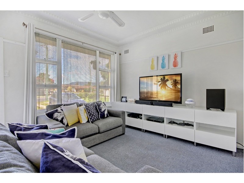 10 Unara Road, Dapto NSW 2530