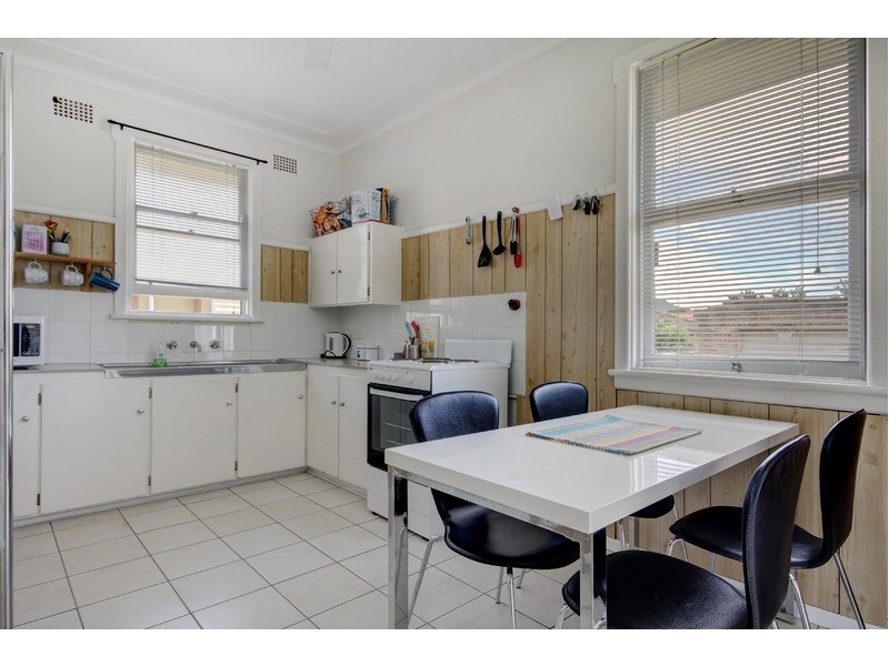 10 Unara Road, Dapto NSW 2530