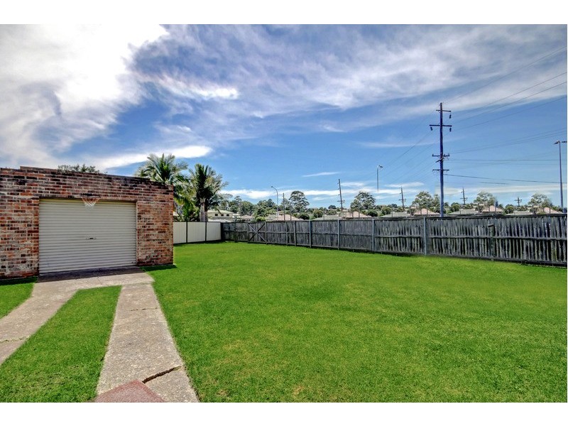10 Unara Road, Dapto NSW 2530