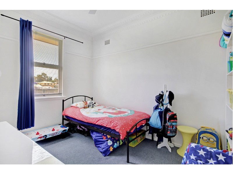 10 Unara Road, Dapto NSW 2530