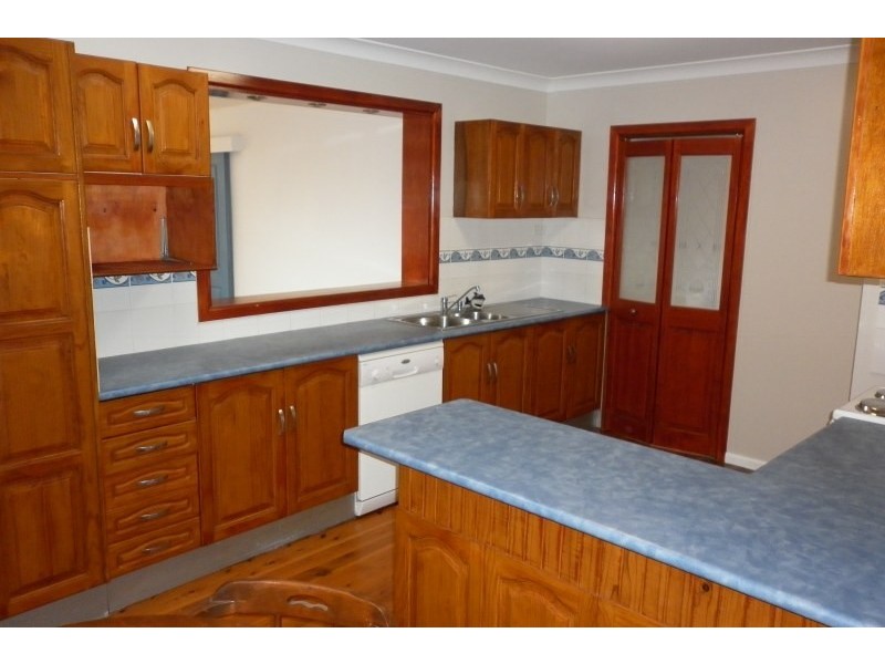 38 Craig Crescent, Dapto NSW 2530