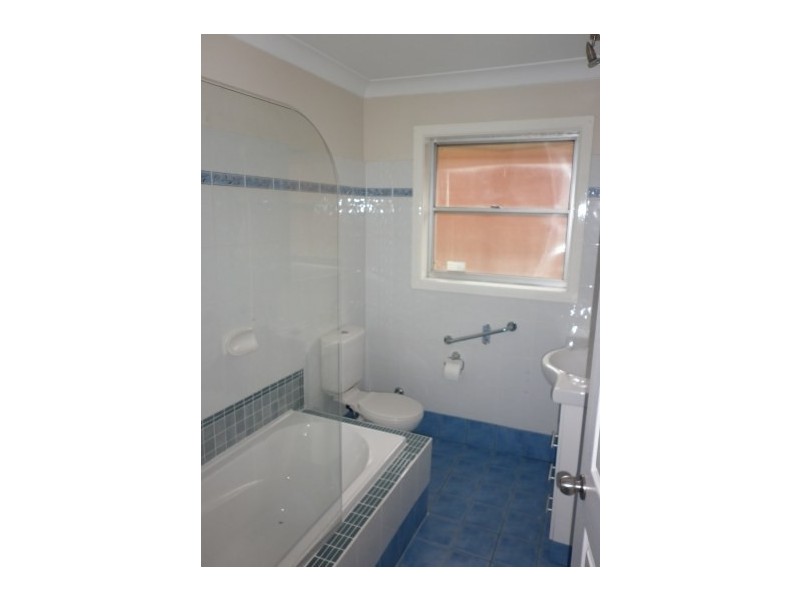 38 Craig Crescent, Dapto NSW 2530