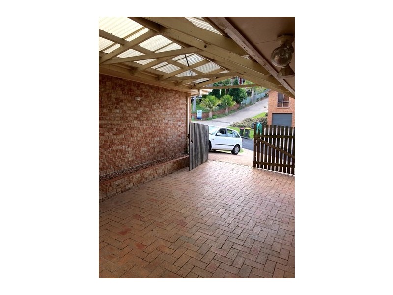 1 Woombye Close, Koonawarra NSW 2530
