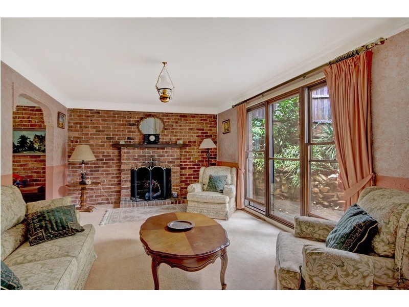 14 Poplar Avenue, Unanderra NSW 2526