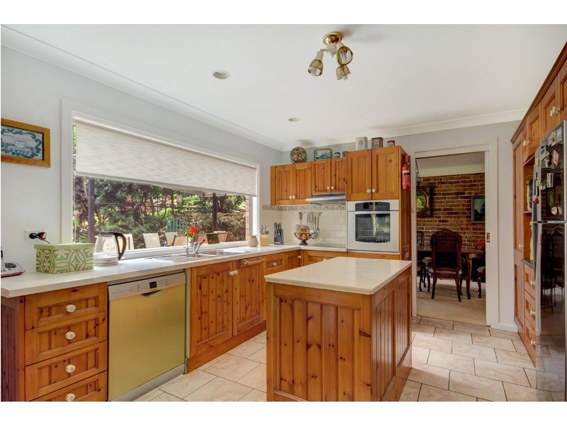 14 Poplar Avenue, Unanderra NSW 2526