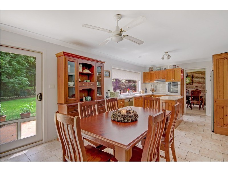 14 Poplar Avenue, Unanderra NSW 2526