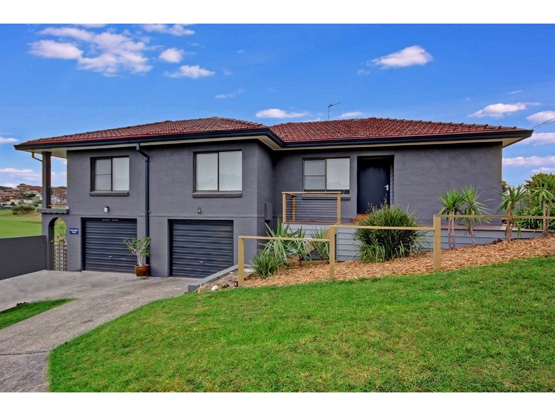 16 Derowie Crescent, Lake Heights NSW 2502