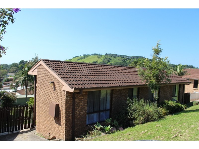 32 Hopman Crescent, Berkeley NSW 2506