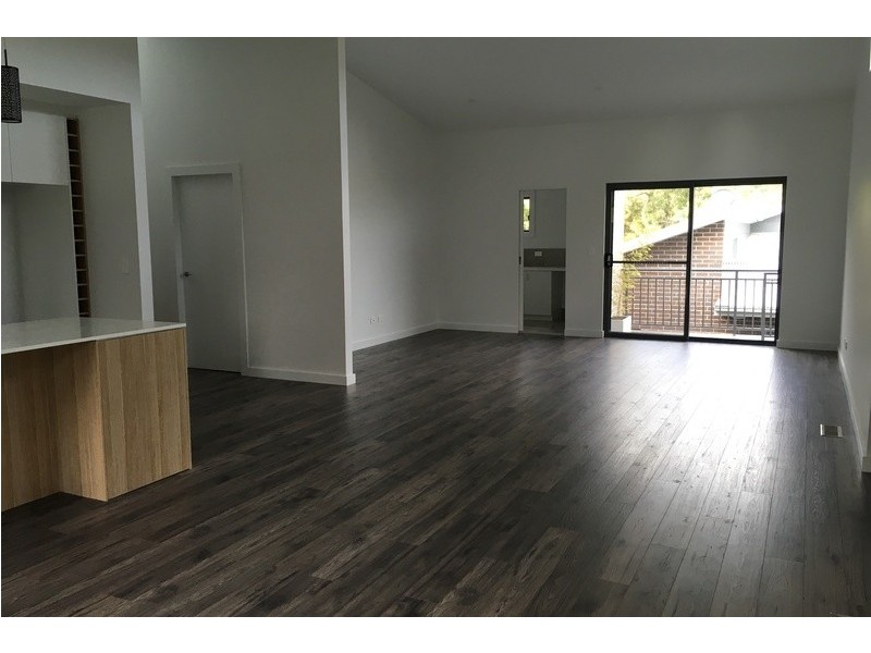 8 Baywood Avenue, Dapto NSW 2530