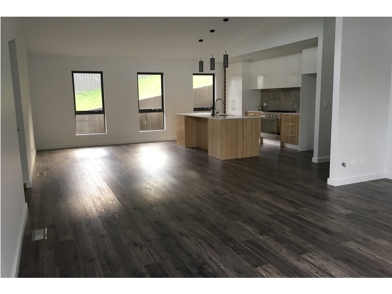 8 Baywood Avenue, Dapto NSW 2530