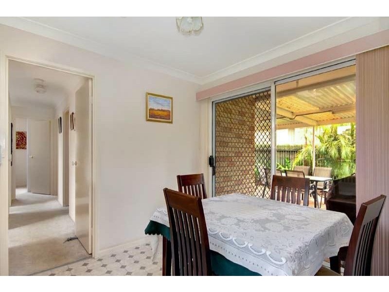 2 Jenail Place, Horsley NSW 2530