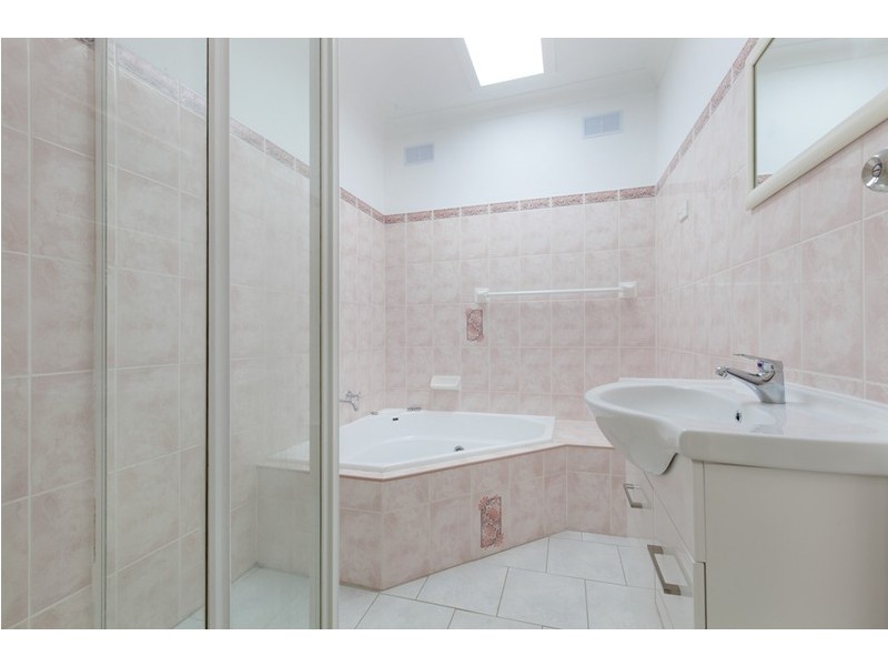 132 Lakelands Drive, Dapto NSW 2530