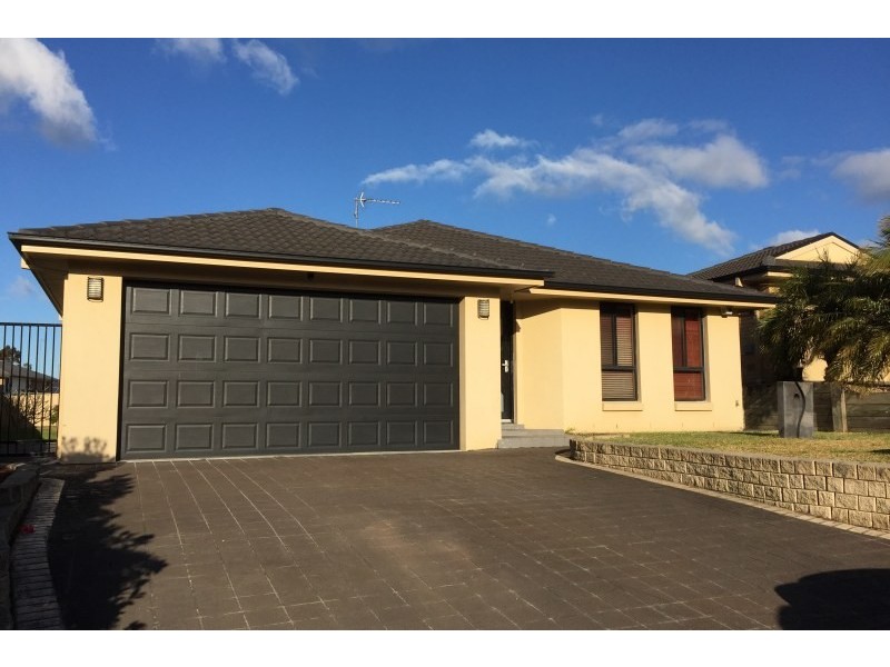 83 Robins Creek Drive, Horsley NSW 2530