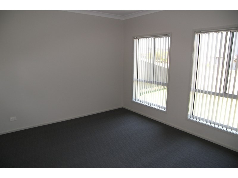 35 Seymour Drive, Flinders NSW 2529