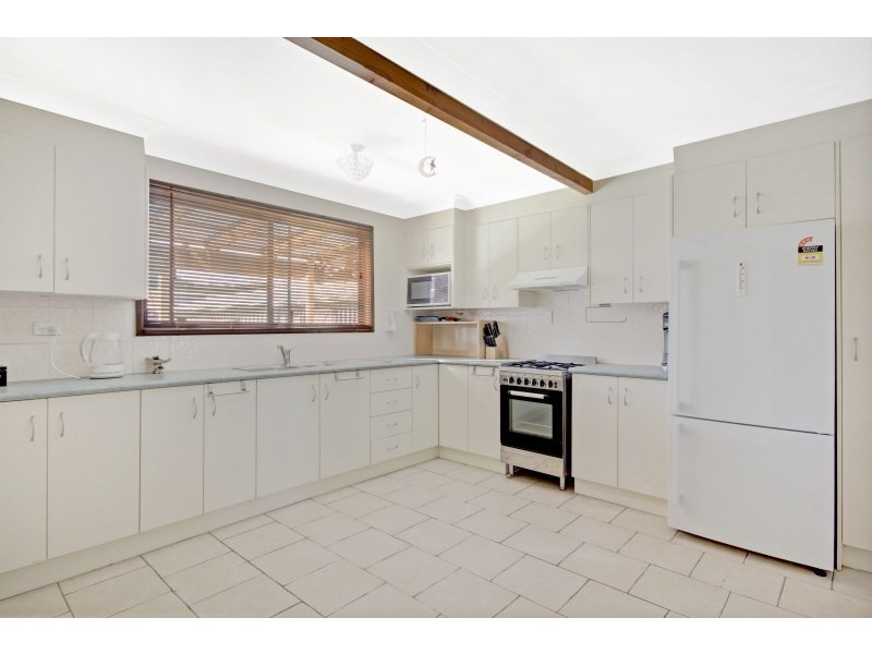 572 Northcliffe Drive, Berkeley NSW 2506