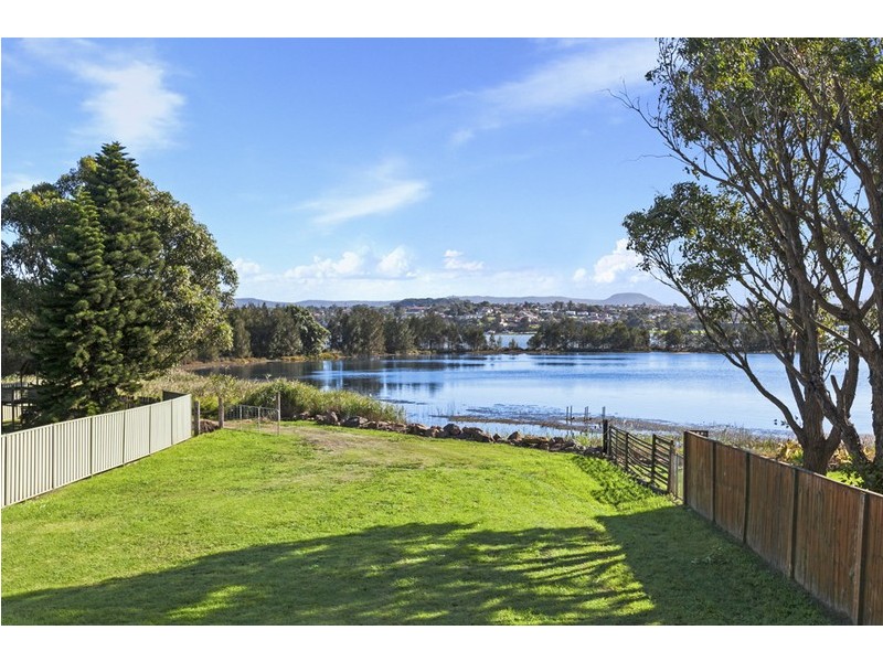 168 Lakeview Parade, Primbee NSW 2502