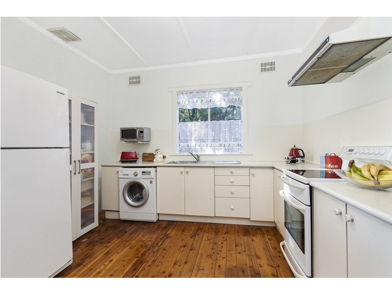 168 Lakeview Parade, Primbee NSW 2502