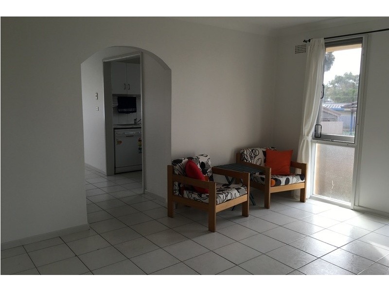 8 Weemala Crescent, Koonawarra NSW 2530