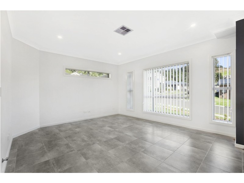 1/7 Pinnacle Way, Koonawarra NSW 2530