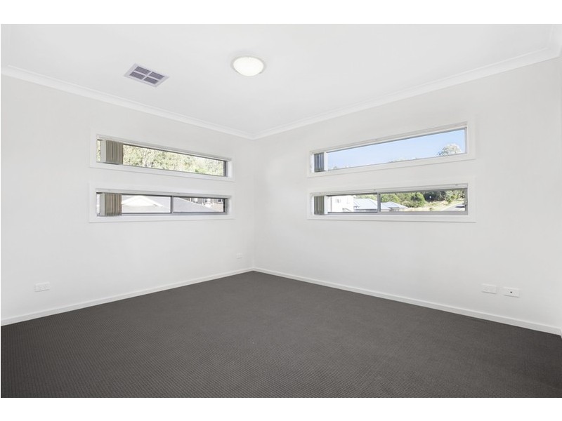 1/7 Pinnacle Way, Koonawarra NSW 2530