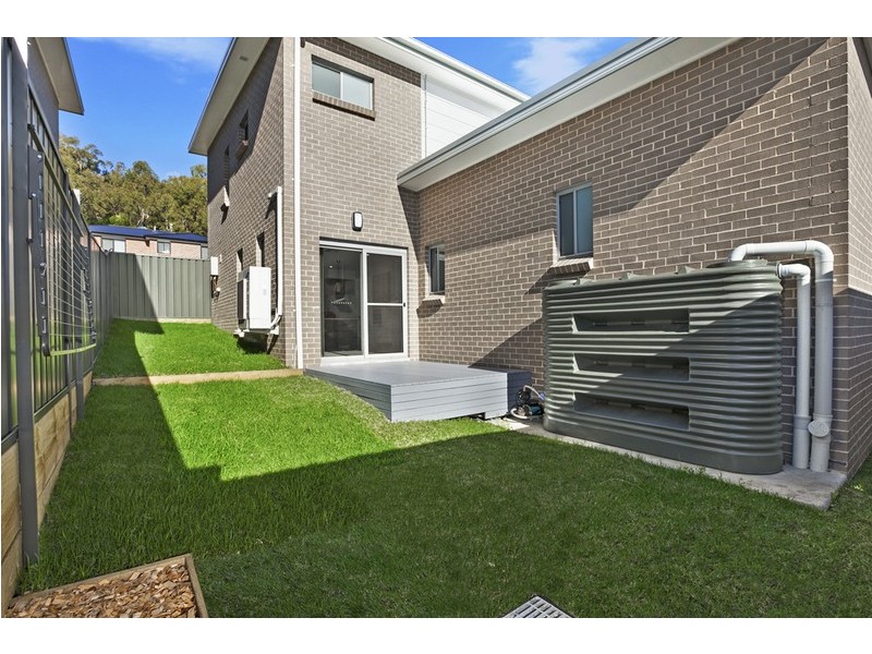 1/7 Pinnacle Way, Koonawarra NSW 2530