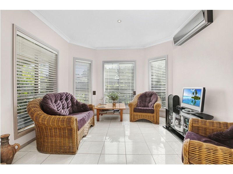 16 Streeton Avenue, Kanahooka NSW 2530