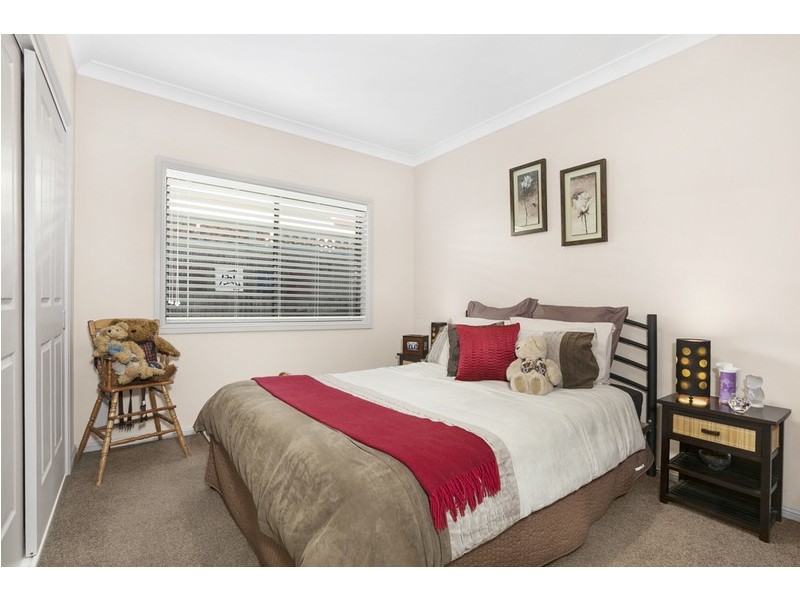 16 Streeton Avenue, Kanahooka NSW 2530