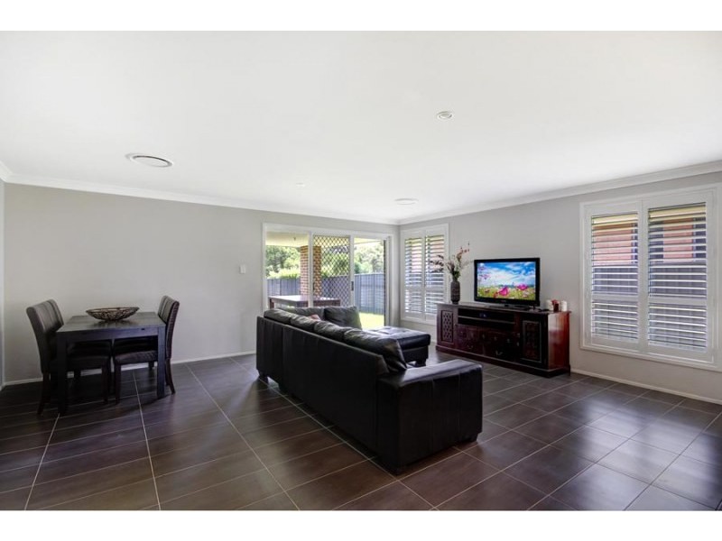 26 Mallon Avenue, Horsley NSW 2530