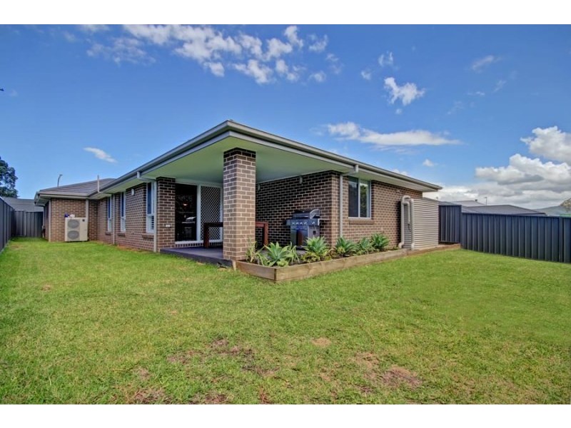 26 Mallon Avenue, Horsley NSW 2530